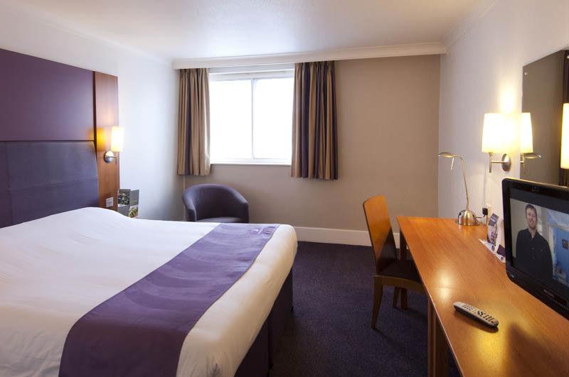 Premier Inn Haydock Park/M6 J23 Γουόρινγκτον Εξωτερικό φωτογραφία
